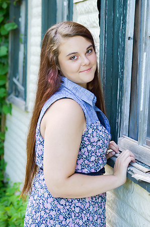 Alyssa Peik Senior-9