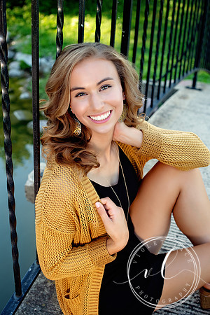 Senior Girl, Violet Lace Photography (4)