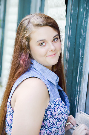 Alyssa Peik Senior-8